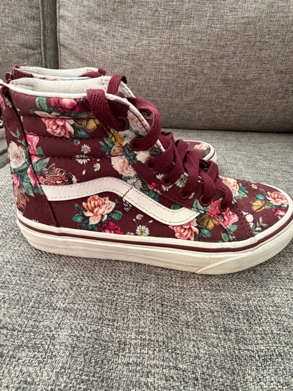 Vans Girls Maroon Floral Butterfly tie and zip up size 2.5 VGUC